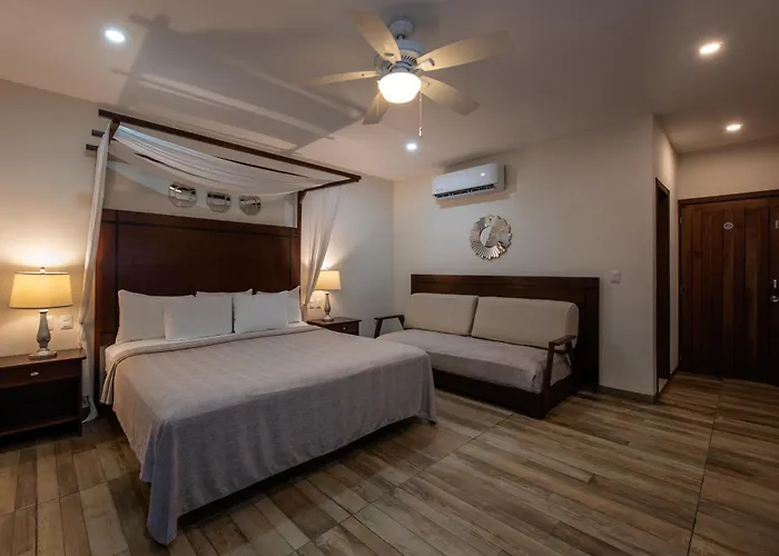 Hotel Playa La Media Luna