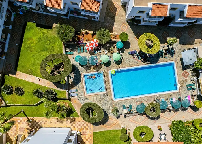 Nikolas Villas Appartments