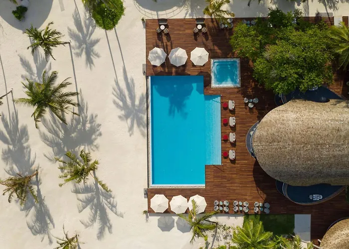 Outrigger Maldives Maafushivaru Resort Dhangethi