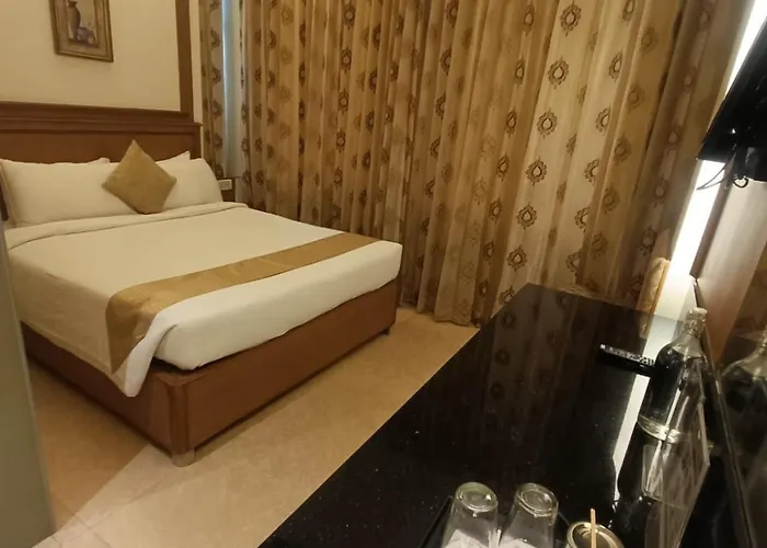 Hotel Roopa