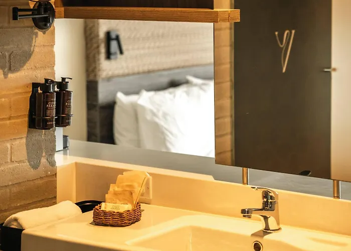 V Grand Hotel, A Member Of Radisson Individuals