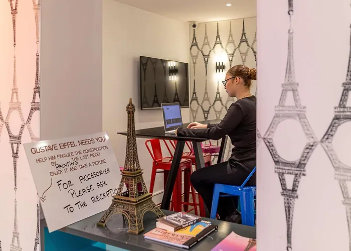ibis Styles Paris Eiffel Cambronne