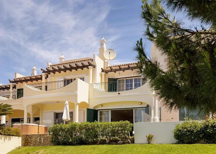 Vale Do Lobo Resort