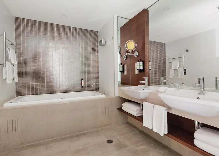 Pullman Sydney Olympic Park Hotel