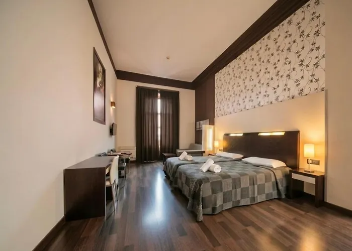 Alhambra Suites