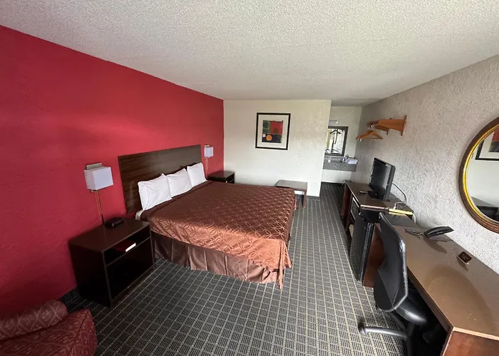 Bonifay Inn