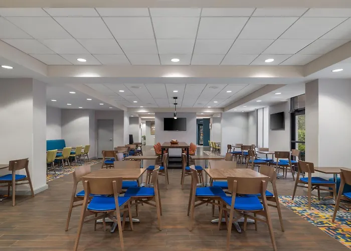 Hampton Inn Washington-Dulles International Airport South