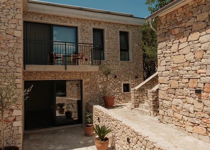 Nono Ban Boutique Hotel & Villas