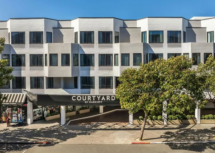 Courtyard By Marriott Fishermans Wharf