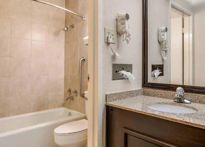 Quality Inn Suwanee I-85