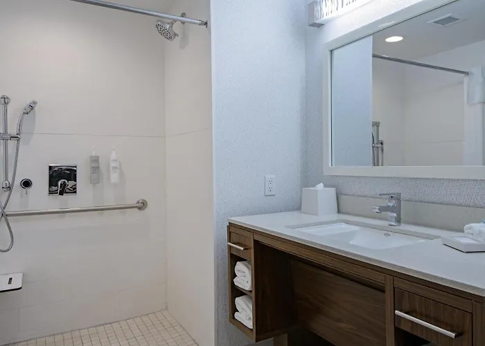 Home2 Suites By Hilton West Edmonton