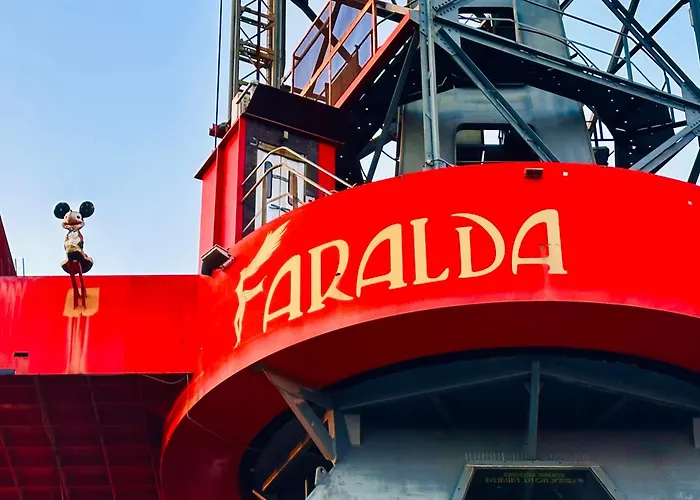 Faralda Crane Hotel