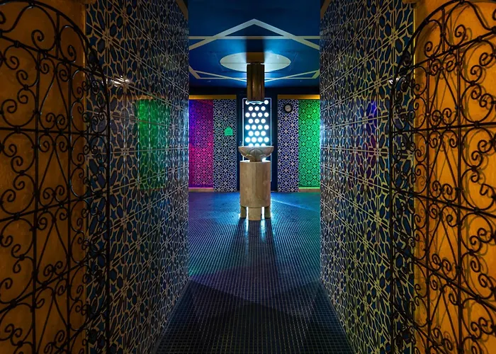 Meses Shiraz Hotel Superior-Adults Only