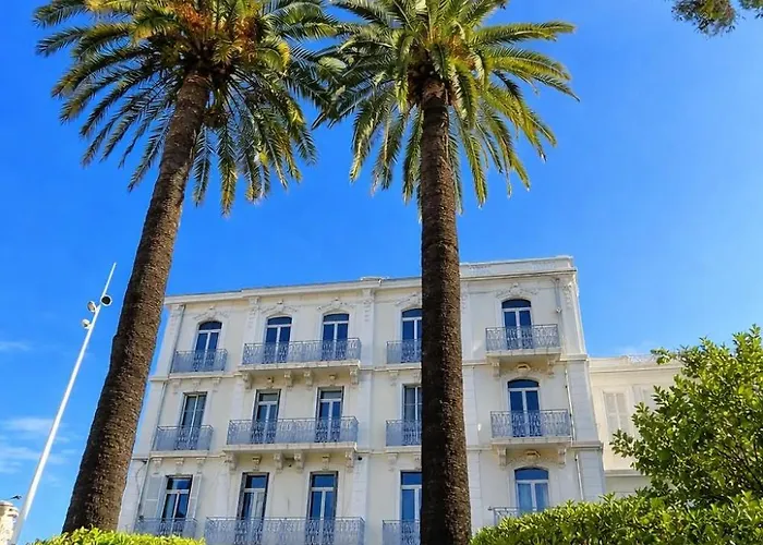 Anchor Riviera Cannes