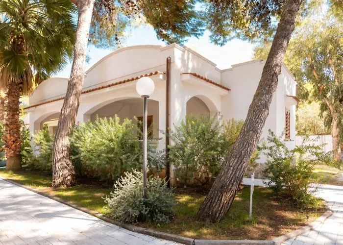 Villaggio Baia Dei Lombardi