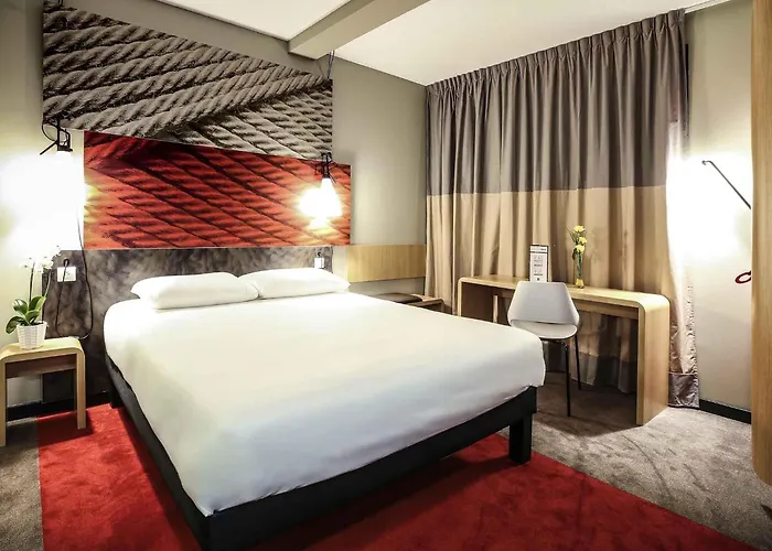 Ibis Niort Est Mendes France