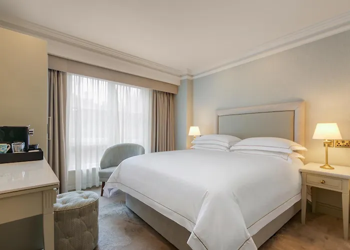 Brooks Hotel