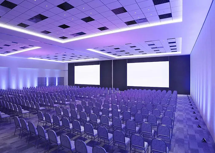 Pullman Vila Olimpia