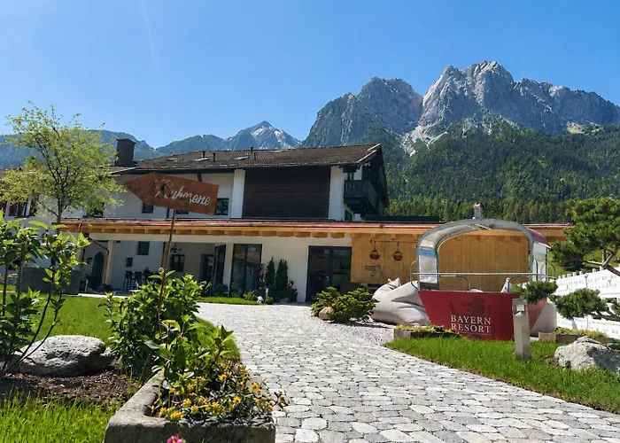 Bayern Resort Hotel - Adults Only - Mit Zugspitzblick - Eibsee-Naehe - Wellnessbereich - Naturpool Im Sommer