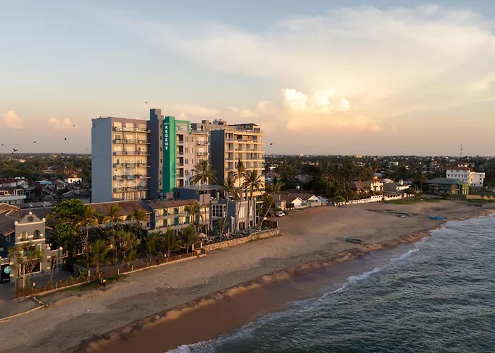Earl'S Regent Negombo "Golden Shore At Your Door - Find Your Dream Stay"