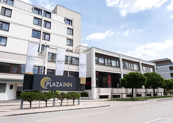 PLAZA INN