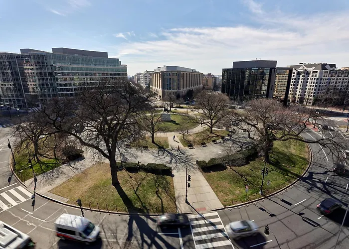 Hotel Aka Washington Circle