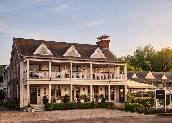 Faraway Sag Harbor