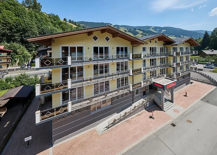 Hotel Herzblut - Joker Card Included In Summer