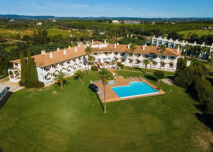 Colina Verde Resort