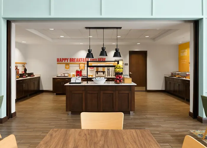 Hampton Inn & Suites - Deland