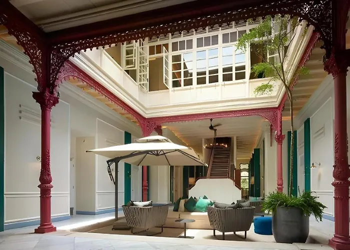 The Edison George Town