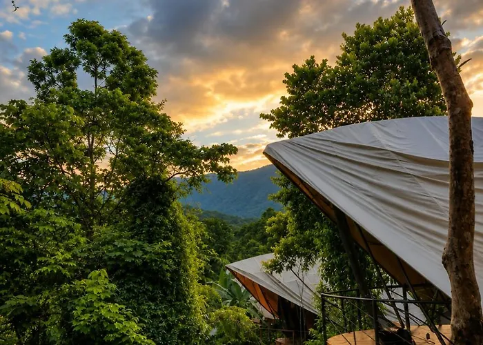 Qasa Hotel And Retreat Center