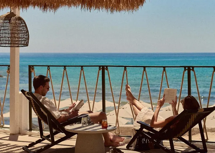Golden Milos Beach Ηouse By Domotel Provatas
