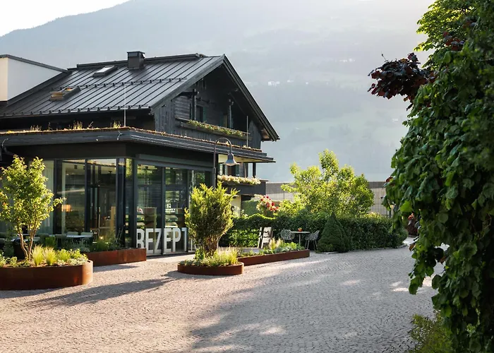 Natuerlich Hell. Aparthotel & Camping