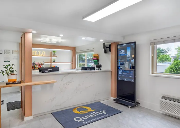 Quality Inn & Suites Silverdale Bangor-Keyport