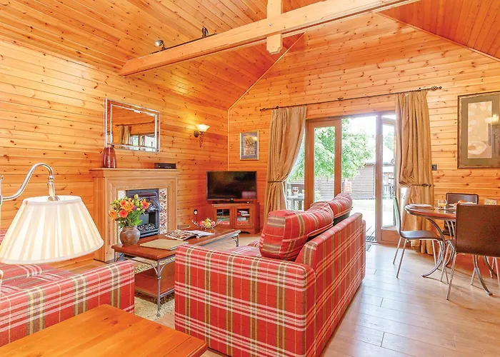 Tilford Woods Lodge Retreat