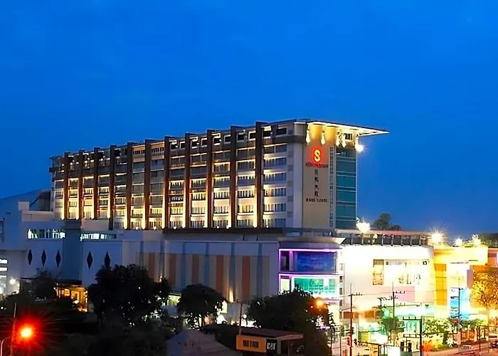 Sunee Grand Hotel And Convention Center