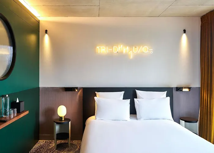 Tribe Paris Clichy