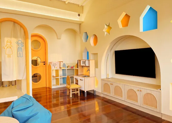 Outrigger Phi Phi Island Resort