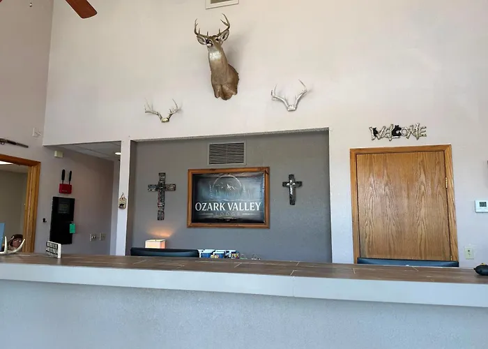 Ozark Valley Inn