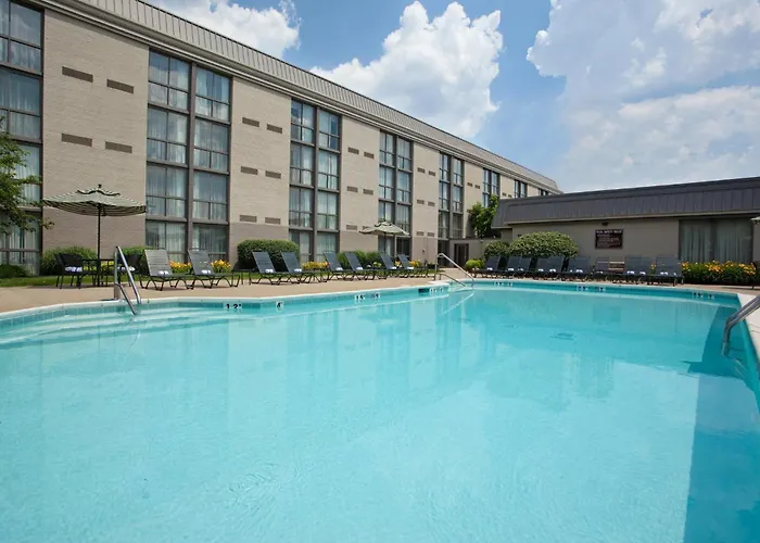 Holiday Inn Cincinnati-Riverfront By Ihg