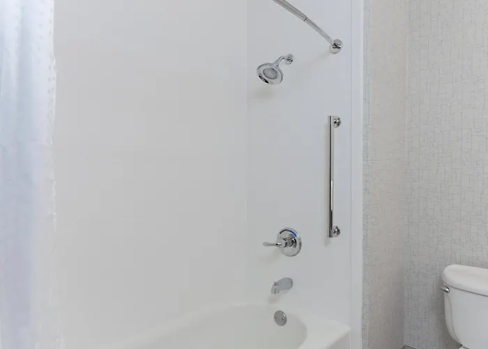 Holiday Inn Express Elk Grove West I-5 By Ihg