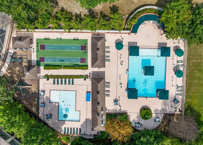 French Quarter Resort