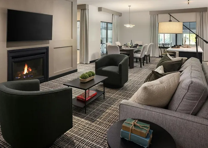 Holiday Inn St. Paul Northeast - Lake Elmo By Ihg