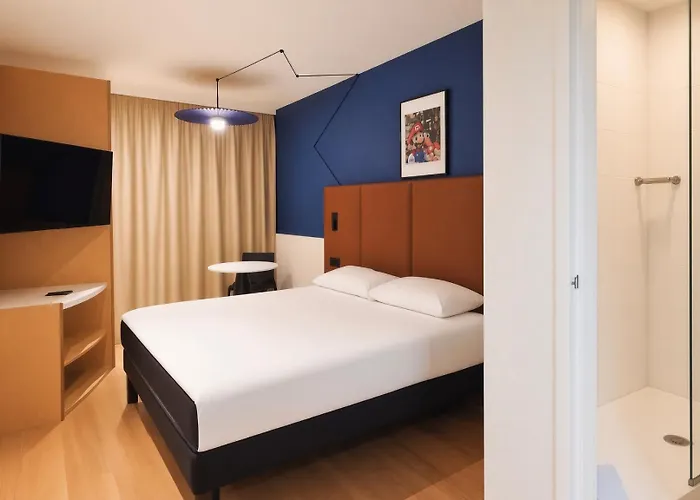 ibis Lyon Est Bron