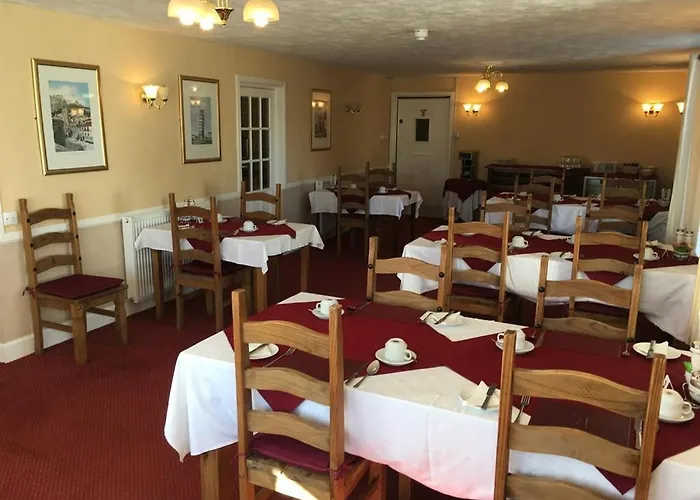 Novar Arms Hotel