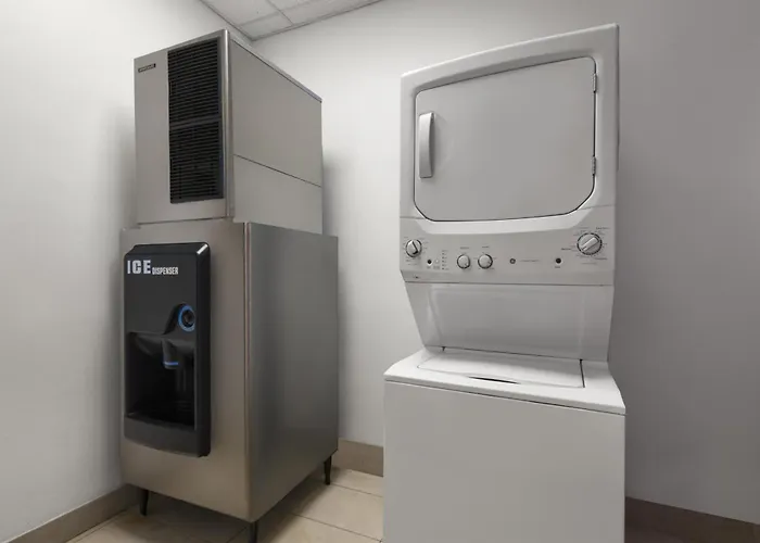 Commodore Suites, Surestay Collection By Best Western