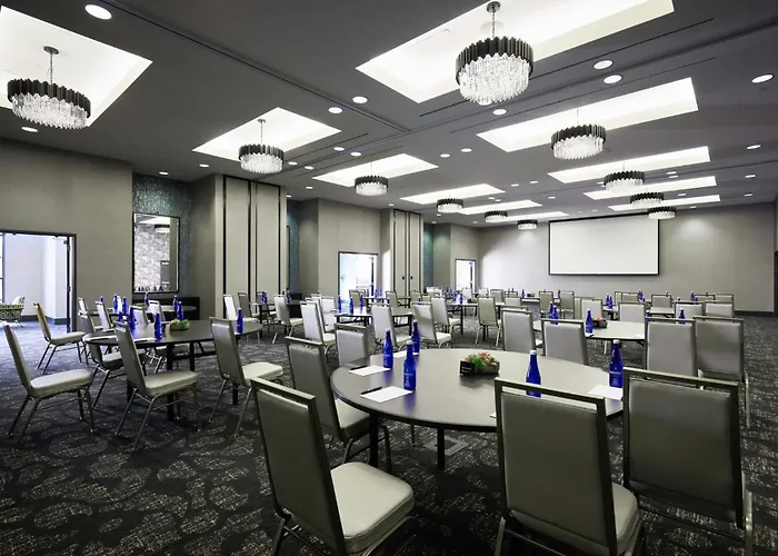 Archer Hotel Boston/Burlington