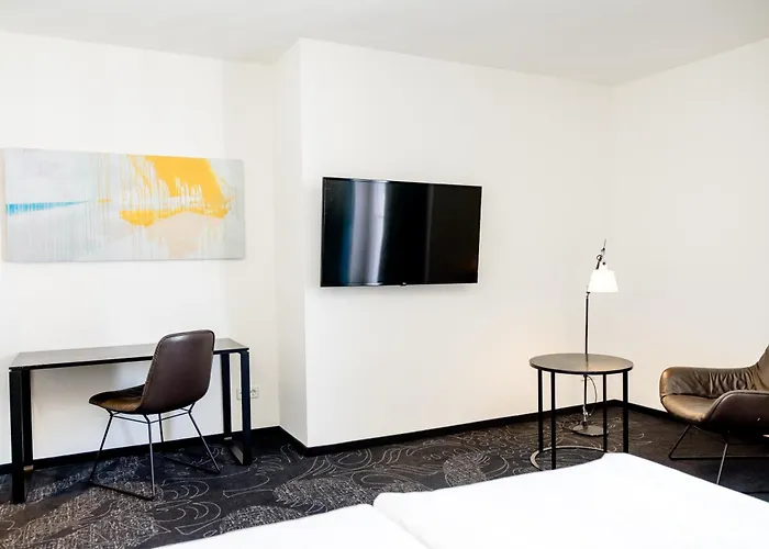 Motel One Köln-Neumarkt