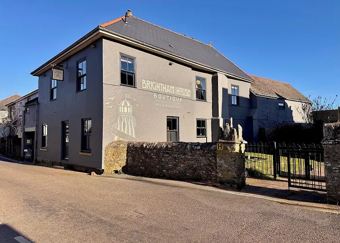 Brightham House - Exclusively For Adults